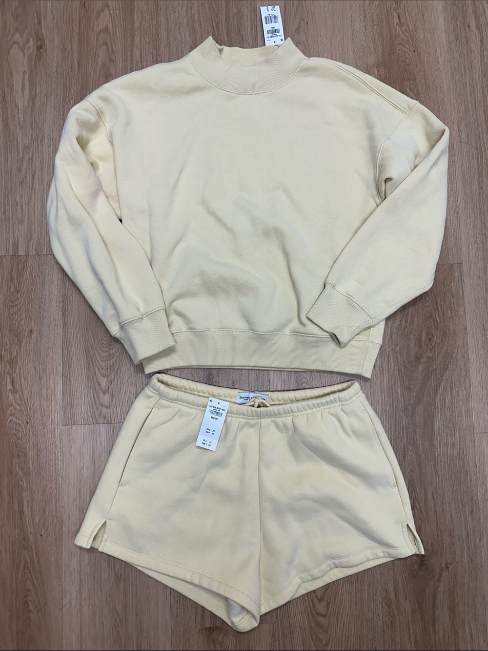 Abercrombie & Fitch Cream Athletic Lounge Shorts